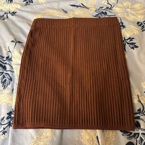 Brown ribbed mini skirt